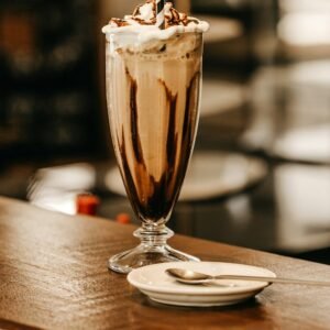 Caramel Crunch Milkshake (Twix)
